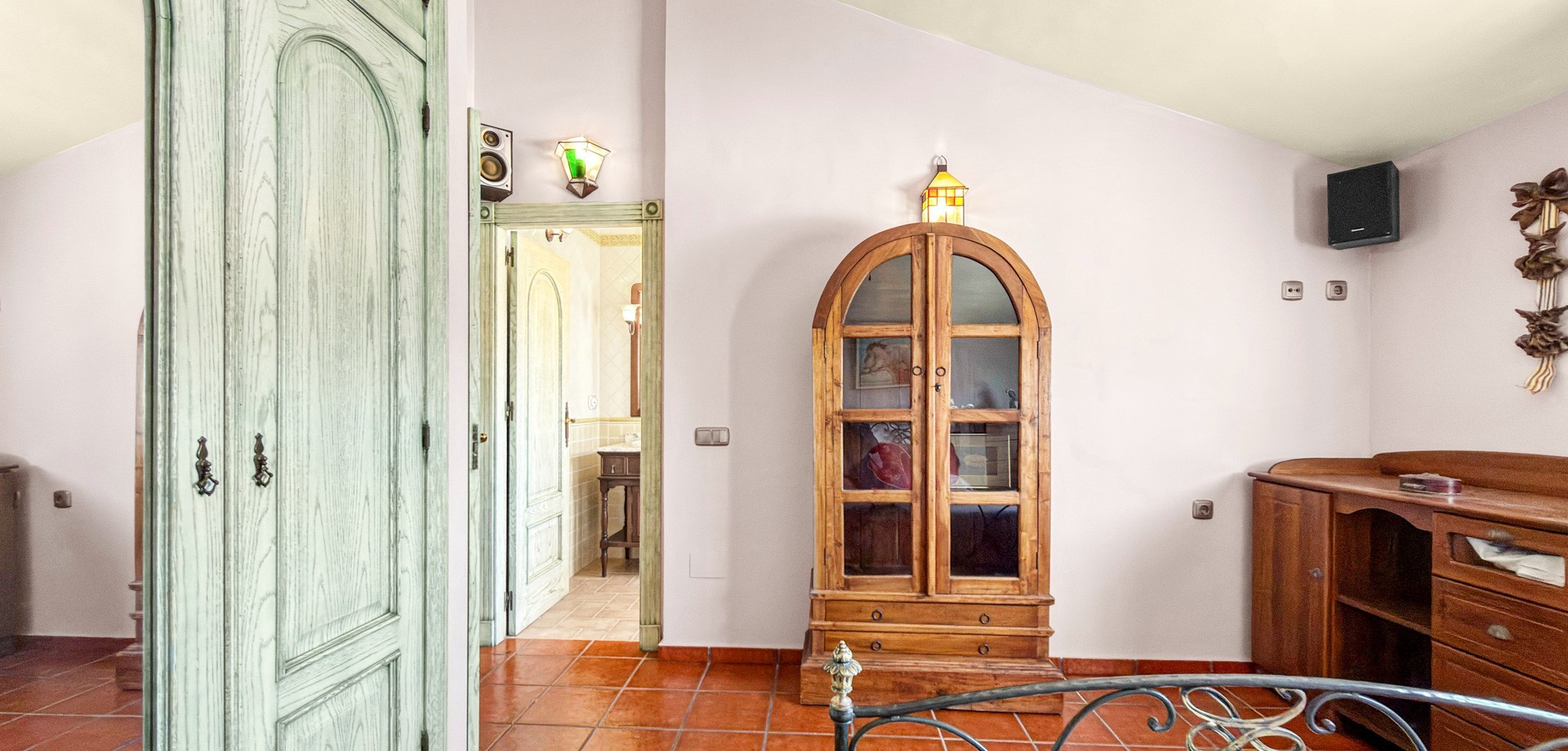 Villa for Sale in Torrevieja, Alicante