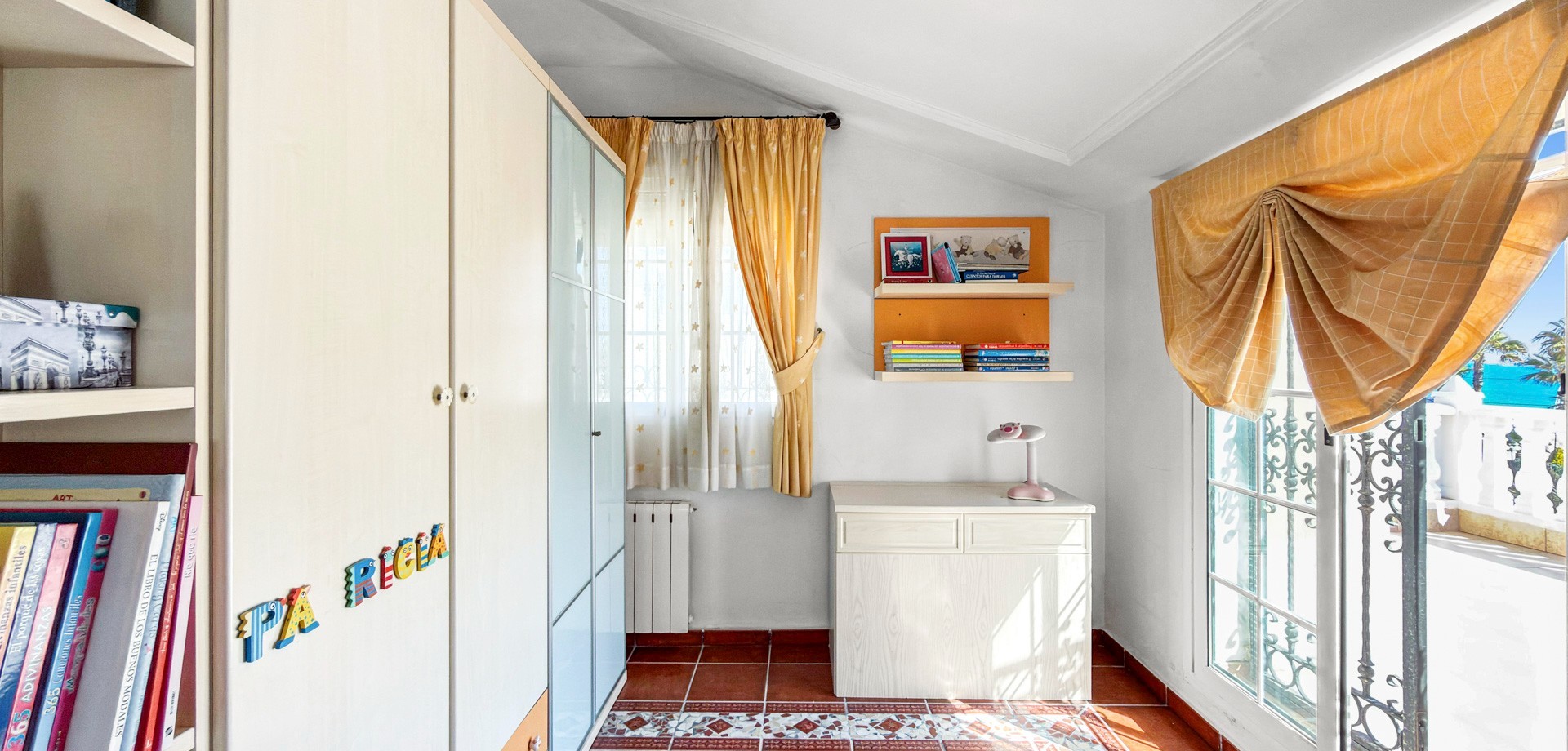 Villa for Sale in Torrevieja, Alicante