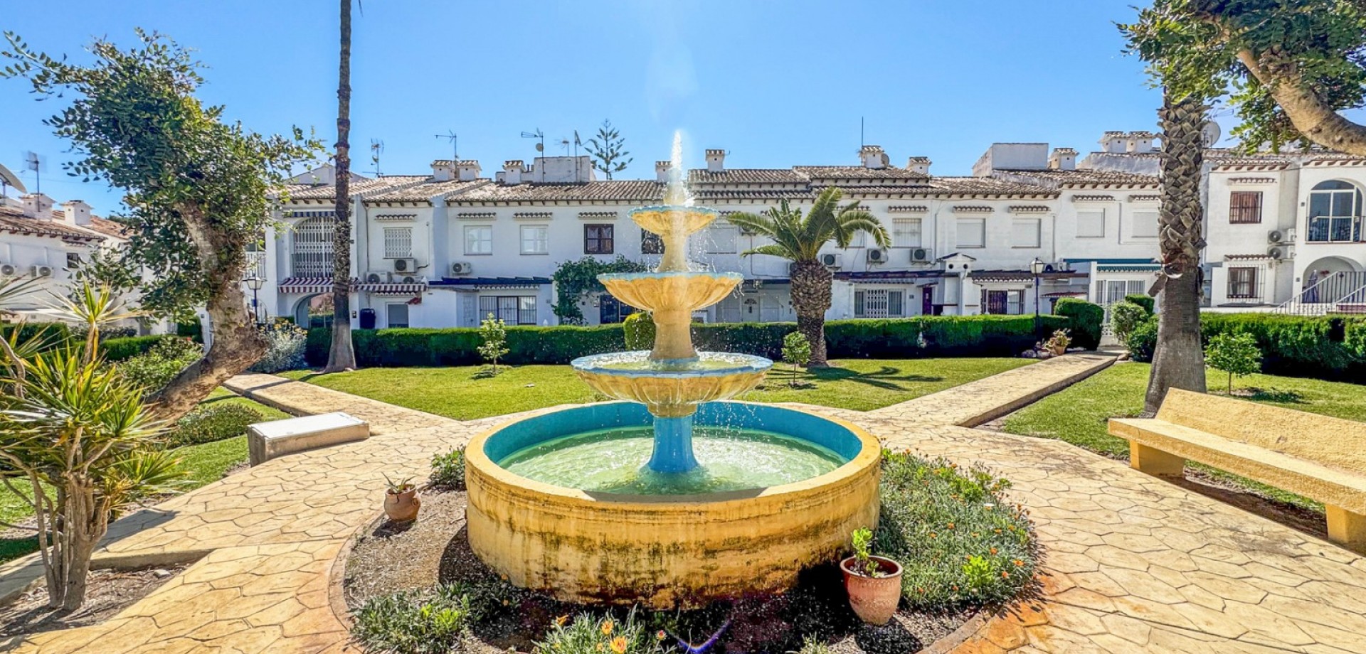 Bungalow for Sale in Torrevieja, Alicante