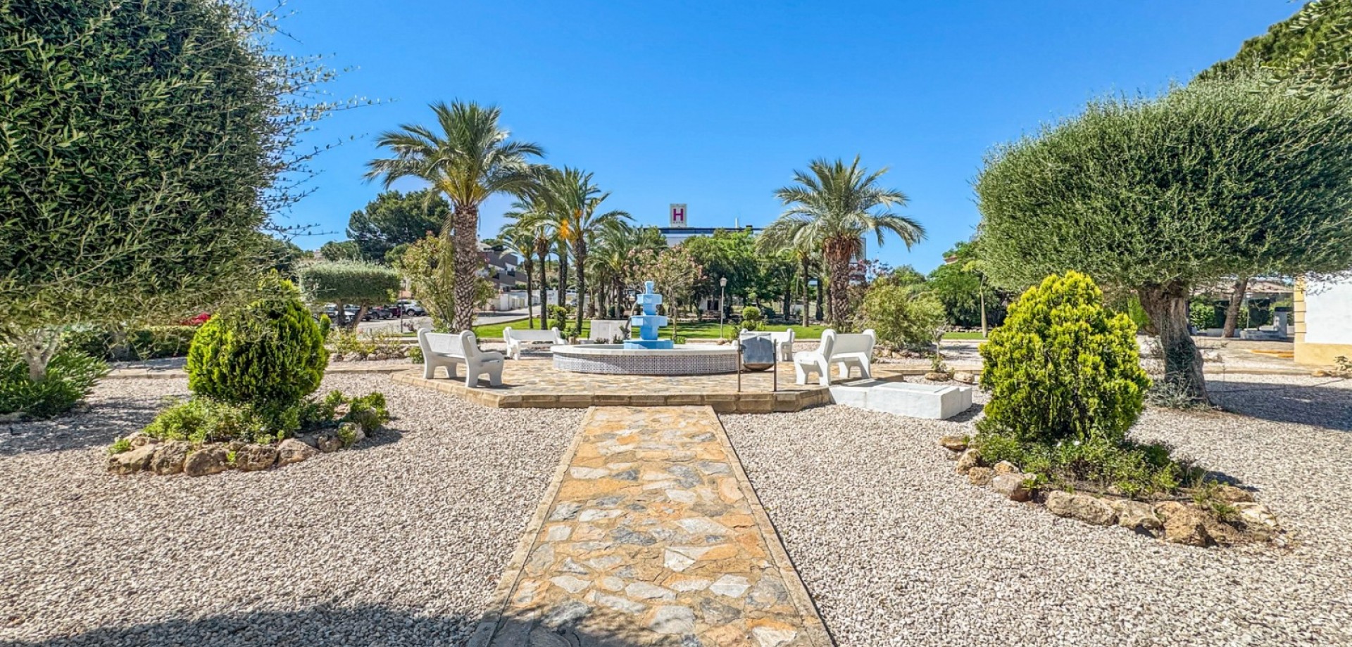 Bungalow for Sale in Torrevieja, Alicante
