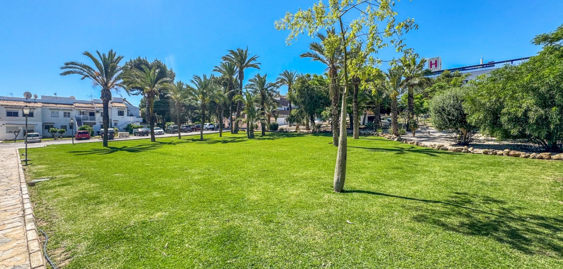 Bungalow for Sale in Torrevieja, Alicante
