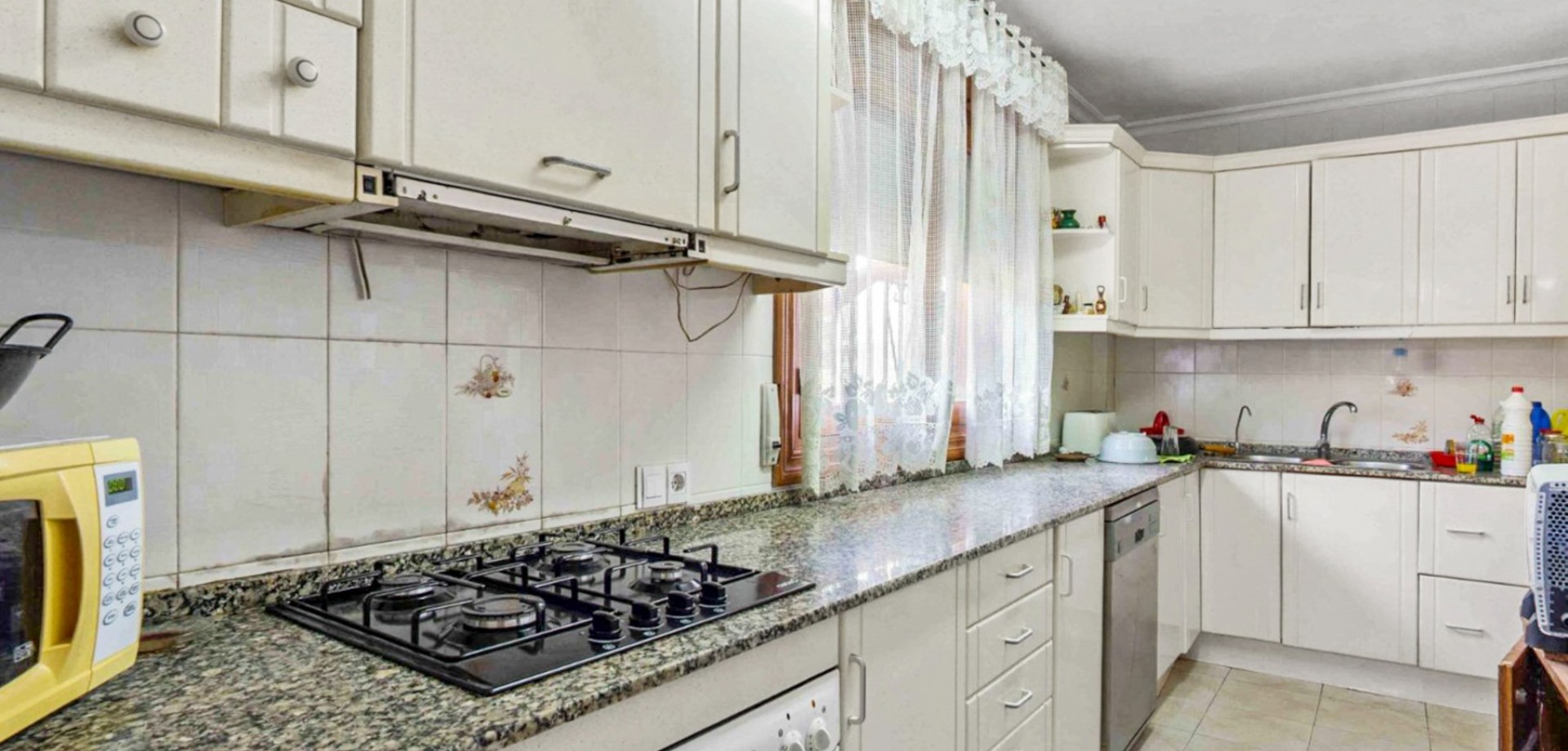 Villa for Sale in Torrevieja, Alicante