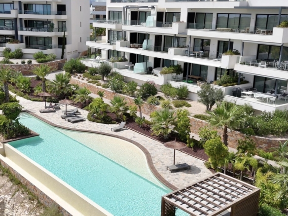 Apartment for Sale in Las Colinas Golf, Alicante