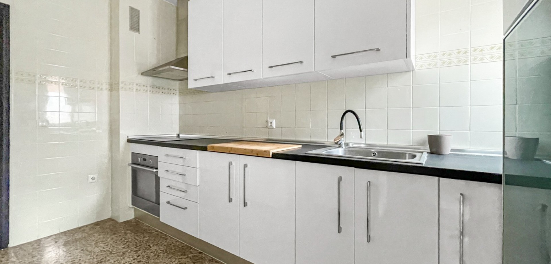 Apartment for Sale in Guardamar del Segura, Alicante