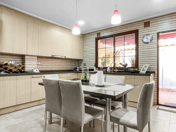 Town House for Sale in Torrevieja, Alicante