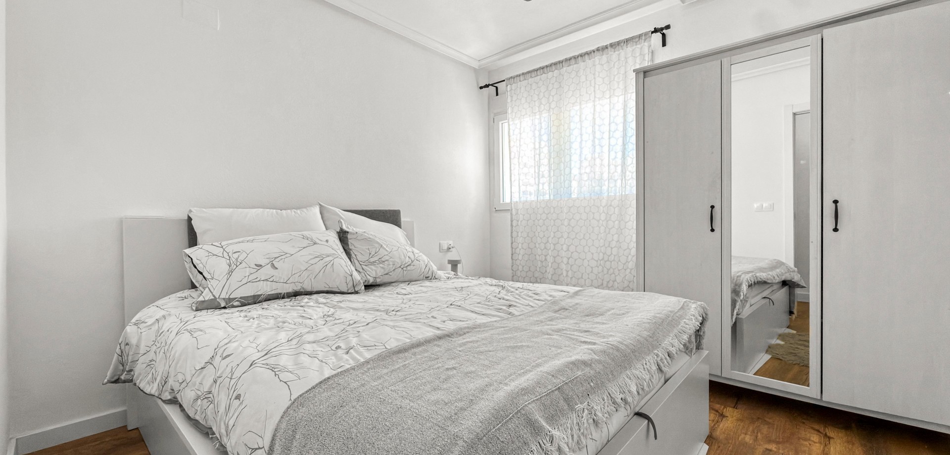 Apartment for Sale in Torrevieja, Alicante