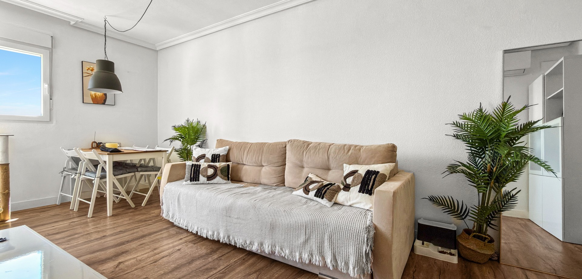 Apartment for Sale in Torrevieja, Alicante