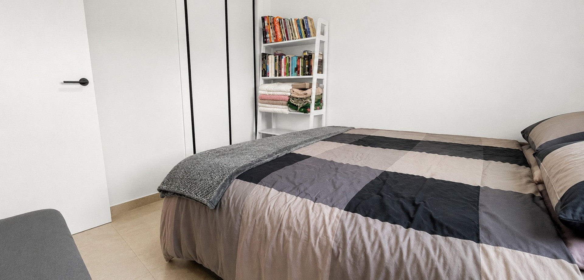 Apartment for Sale in Guardamar del Segura, Alicante