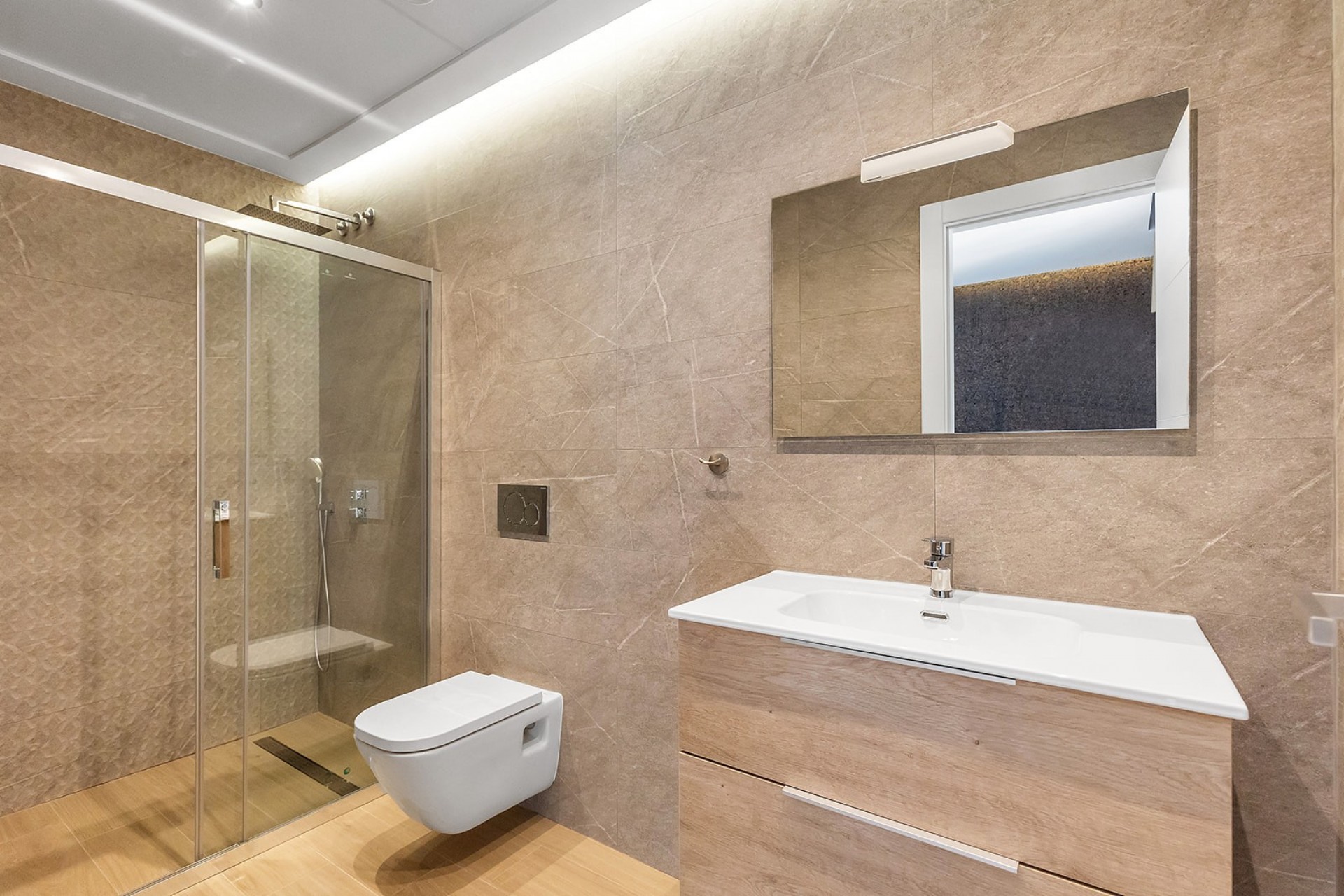 Villa for Sale in Benijofar, Alicante