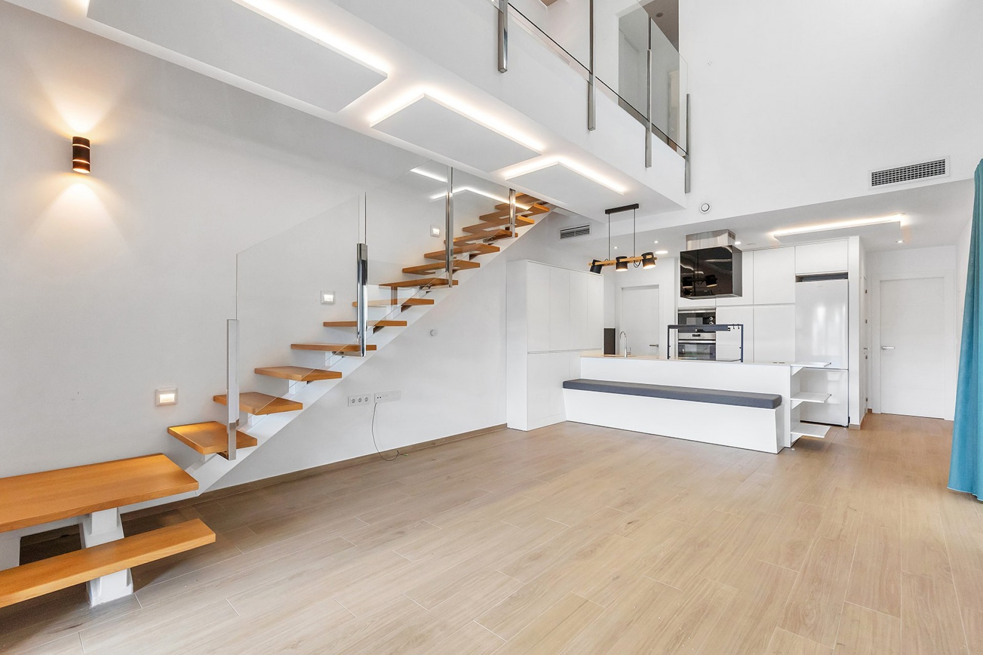 Villa for Sale in Benijofar, Alicante