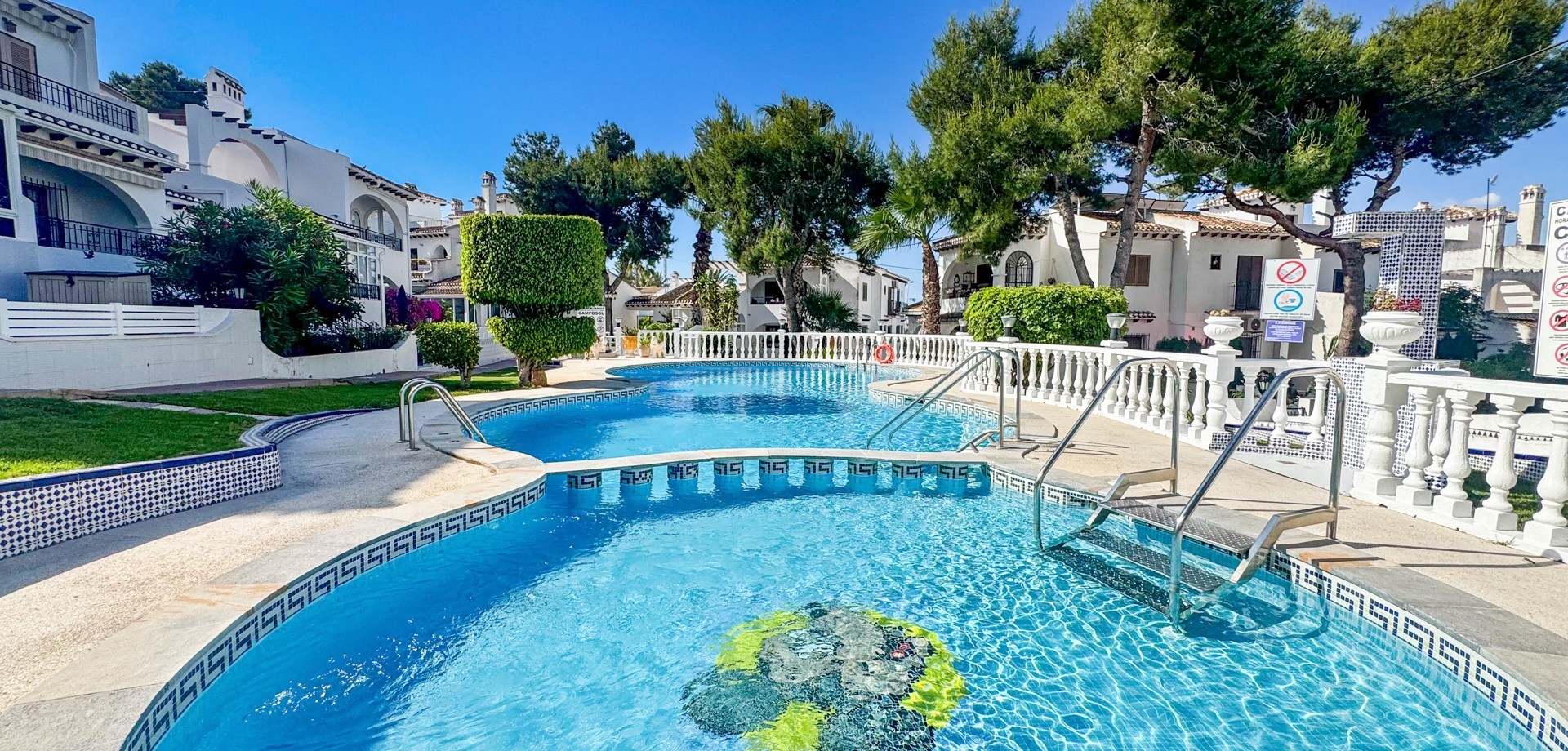 Bungalow for Sale in Torrevieja, Alicante