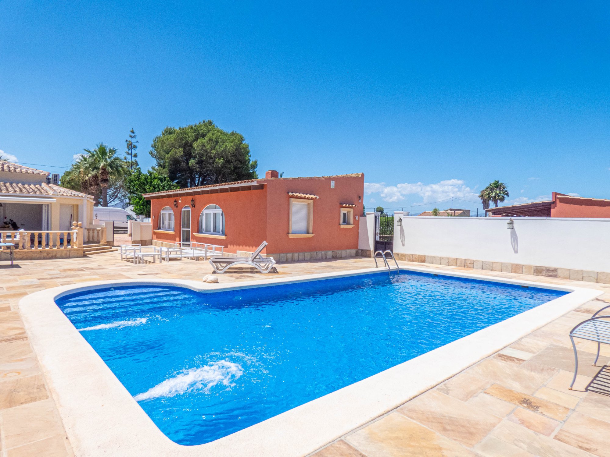 Villa for Sale in Heredades, Alicante