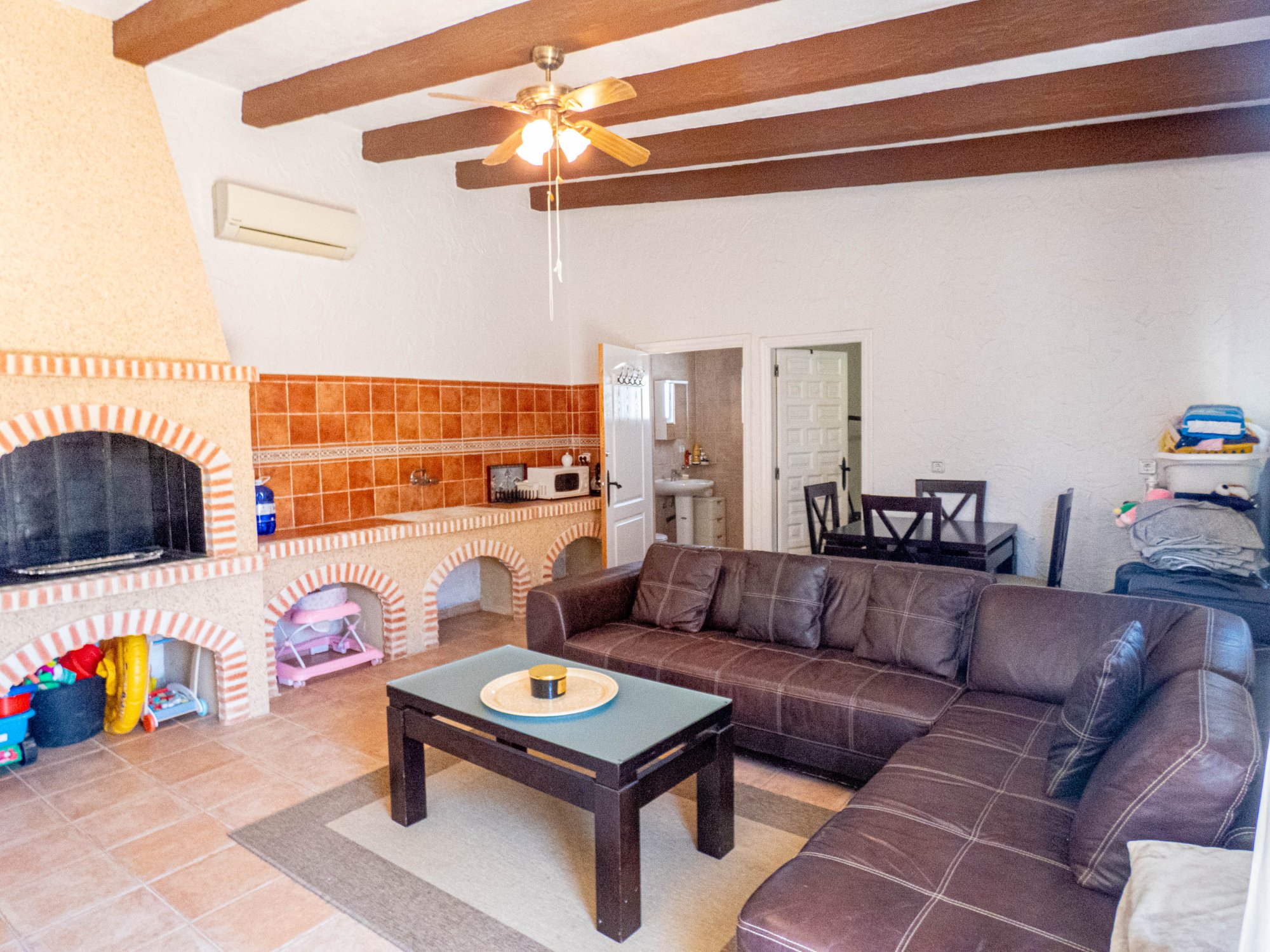 Villa for Sale in Heredades, Alicante