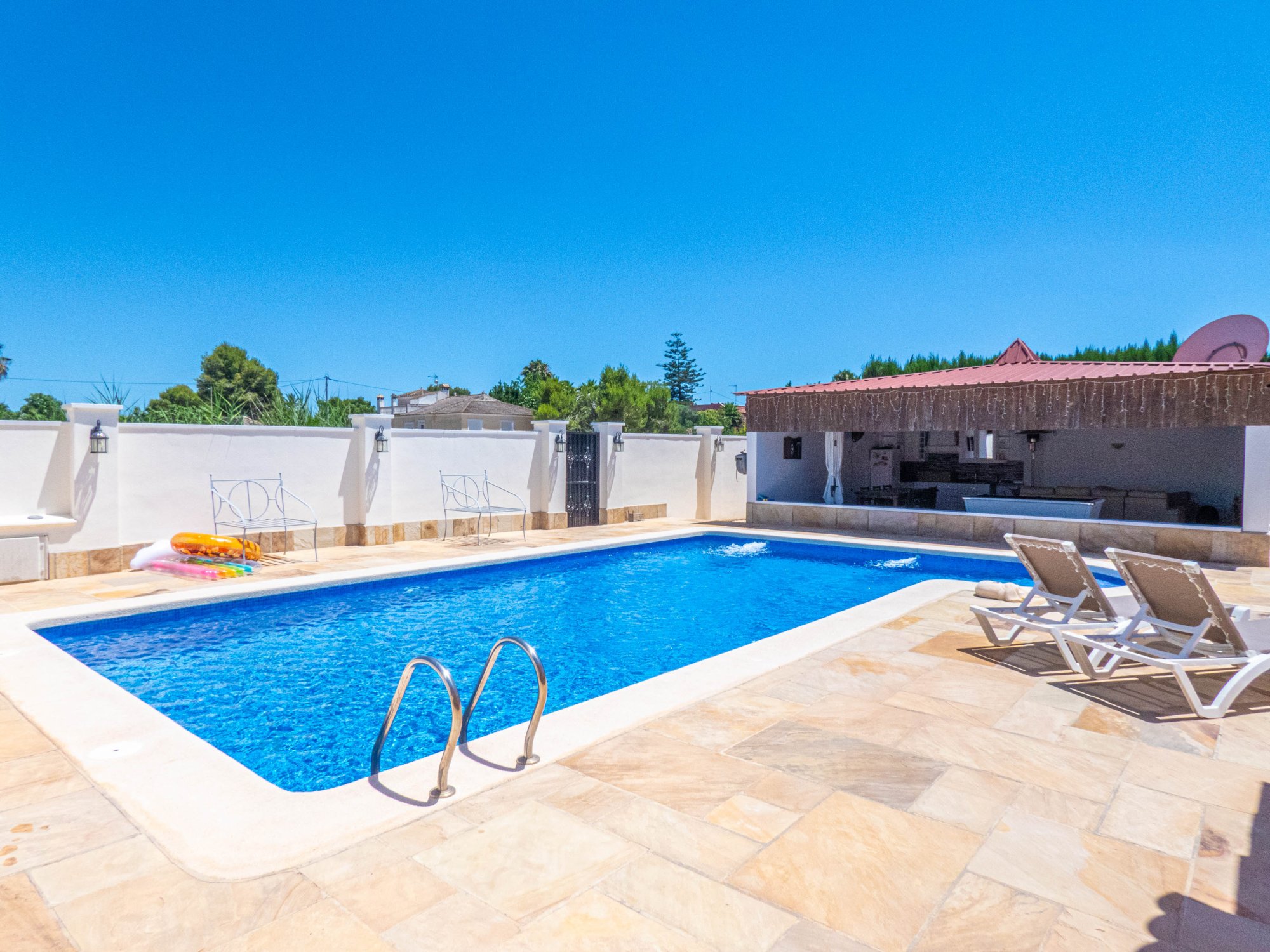 Villa for Sale in Heredades, Alicante