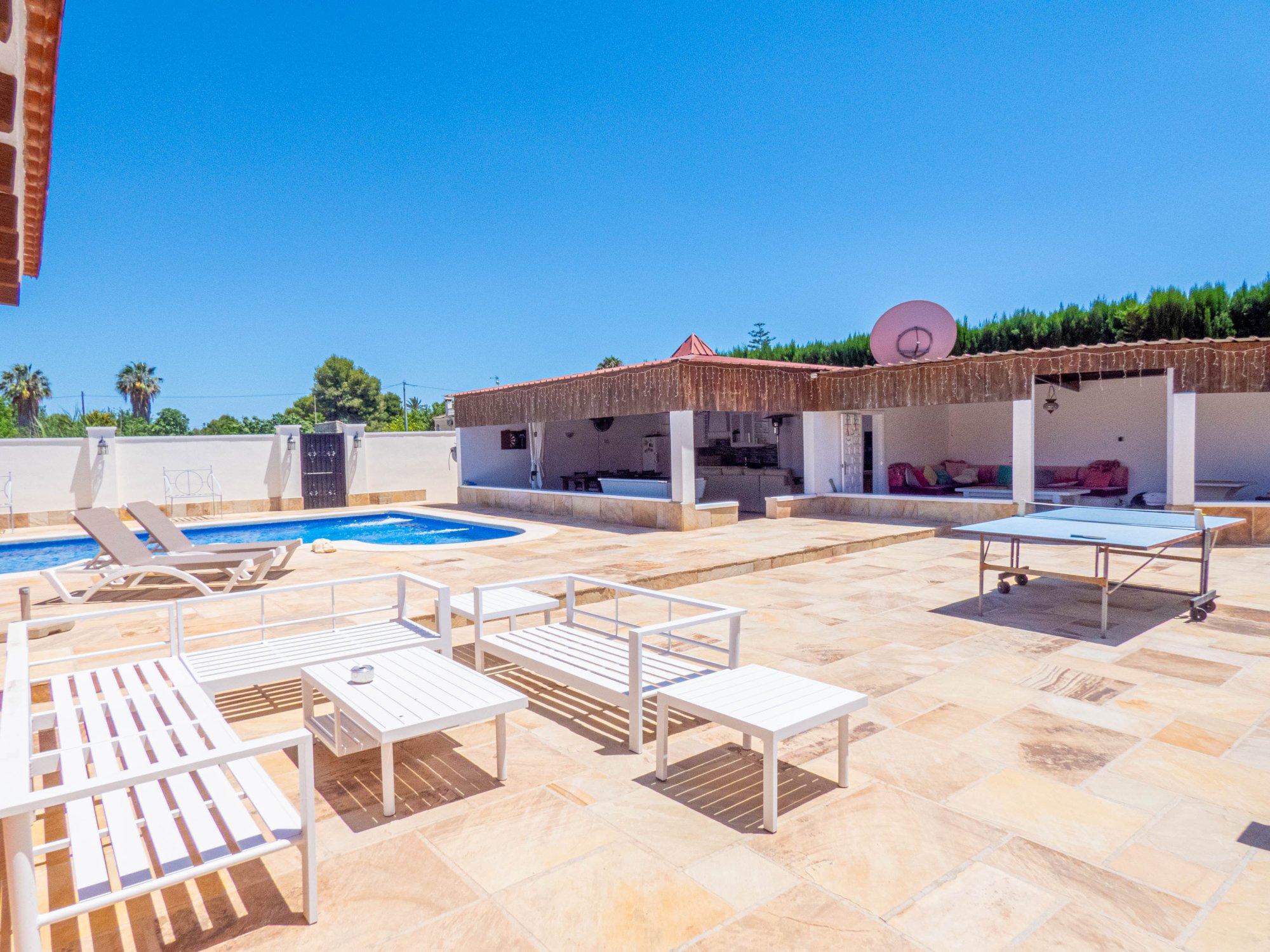Villa for Sale in Heredades, Alicante