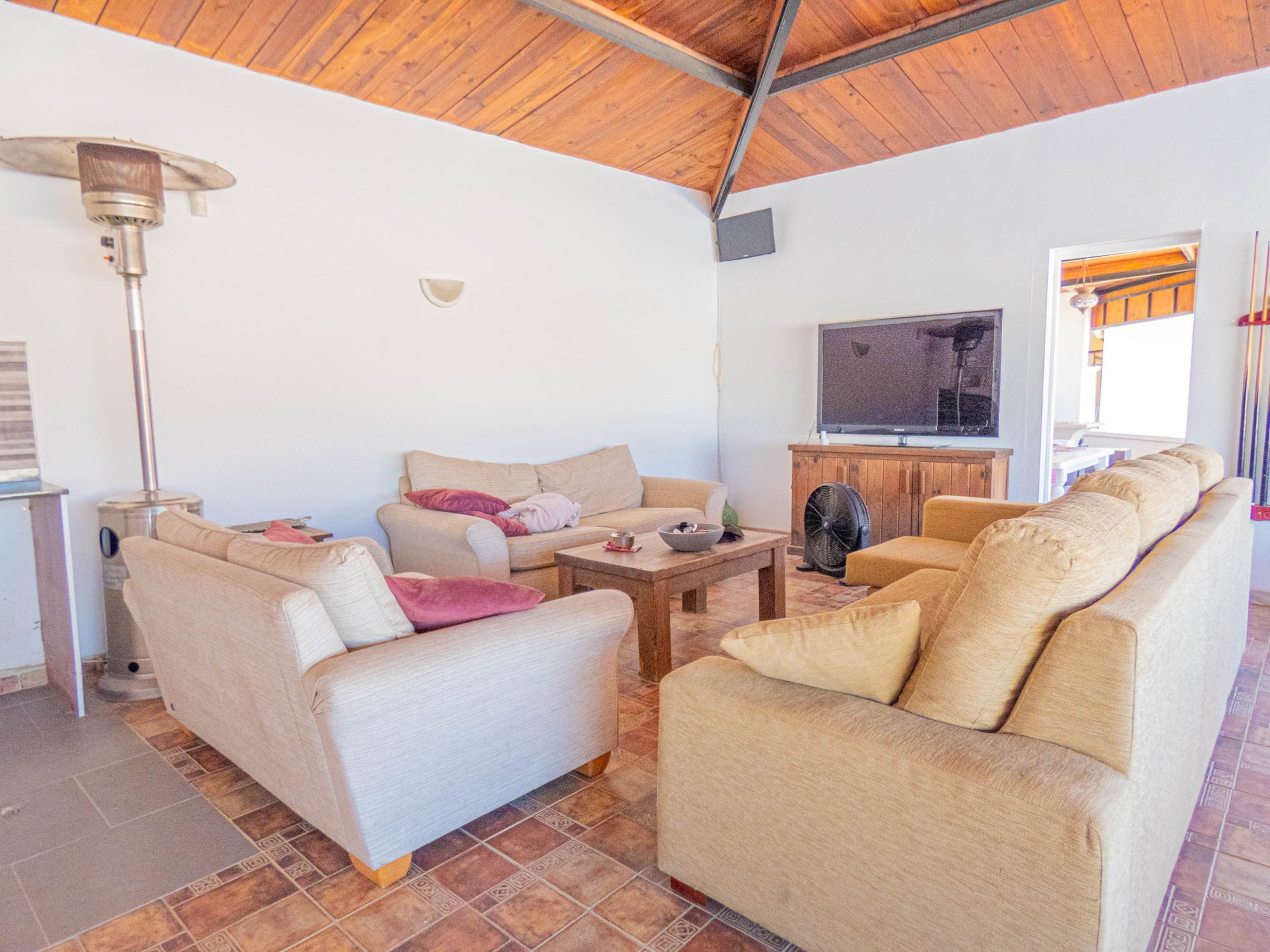 Villa for Sale in Heredades, Alicante