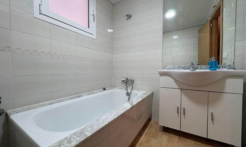 Apartment for Sale in Torrevieja, Alicante
