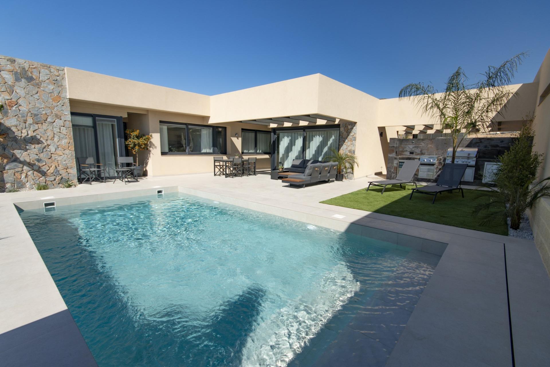 8-1 NEW BUILD VILLAS IN ALTOANA GOLF RESORT, MURCIA