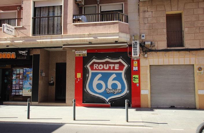 8-1 Villa for Sale in San Miguel de Salinas, Alicante