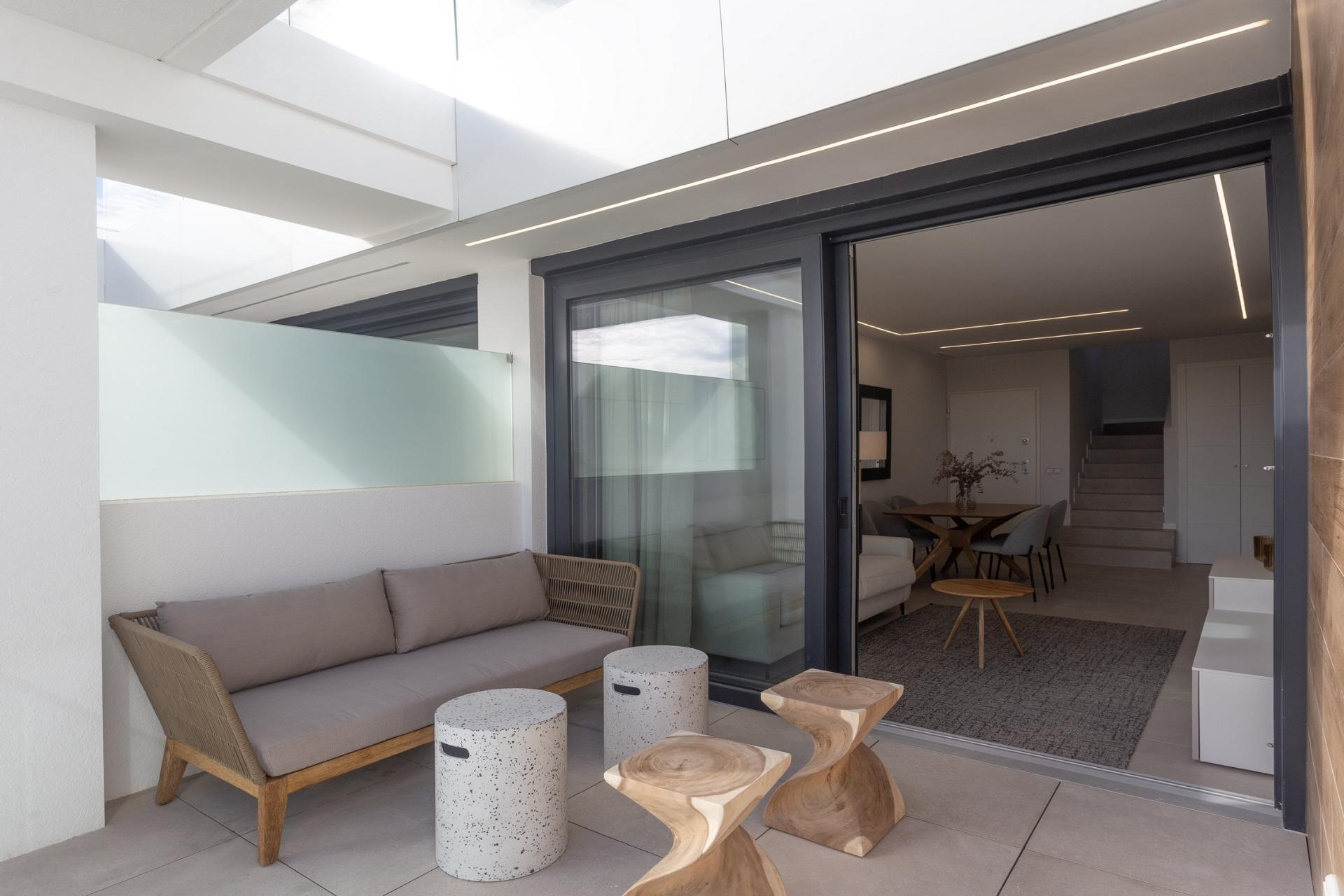 NEW BUILD VILLAS IN TORRE DE LA HORADADA
