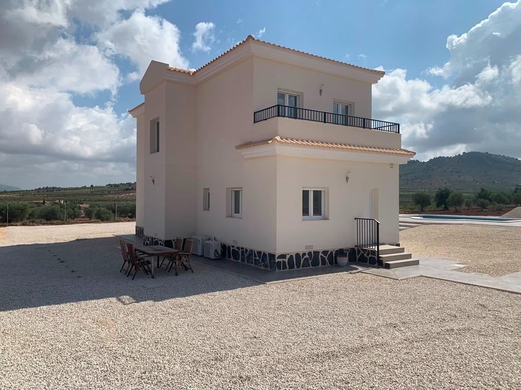 NEW BUILD VILLAS IN PINOSO
