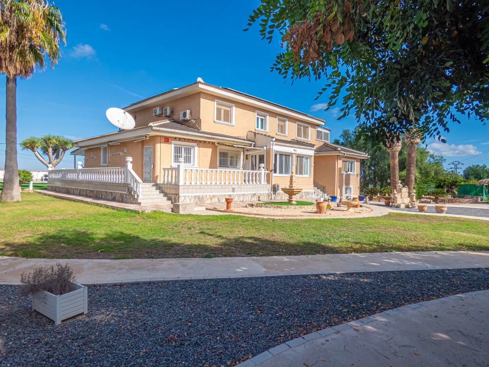 8093_stunning_reformed_countryside_villa_051024102855_p1210382 Villa for Sale in San Miguel de Salinas, Alicante
