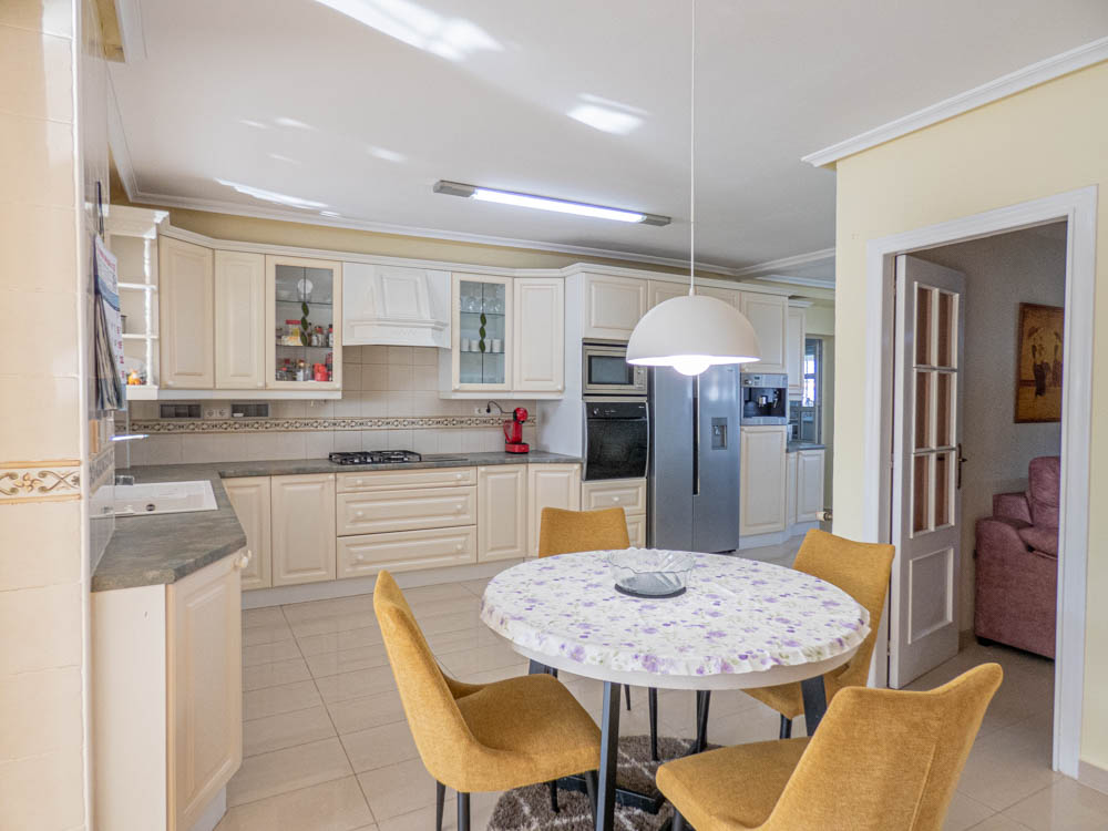 Villa for Sale in San Miguel de Salinas, Alicante
