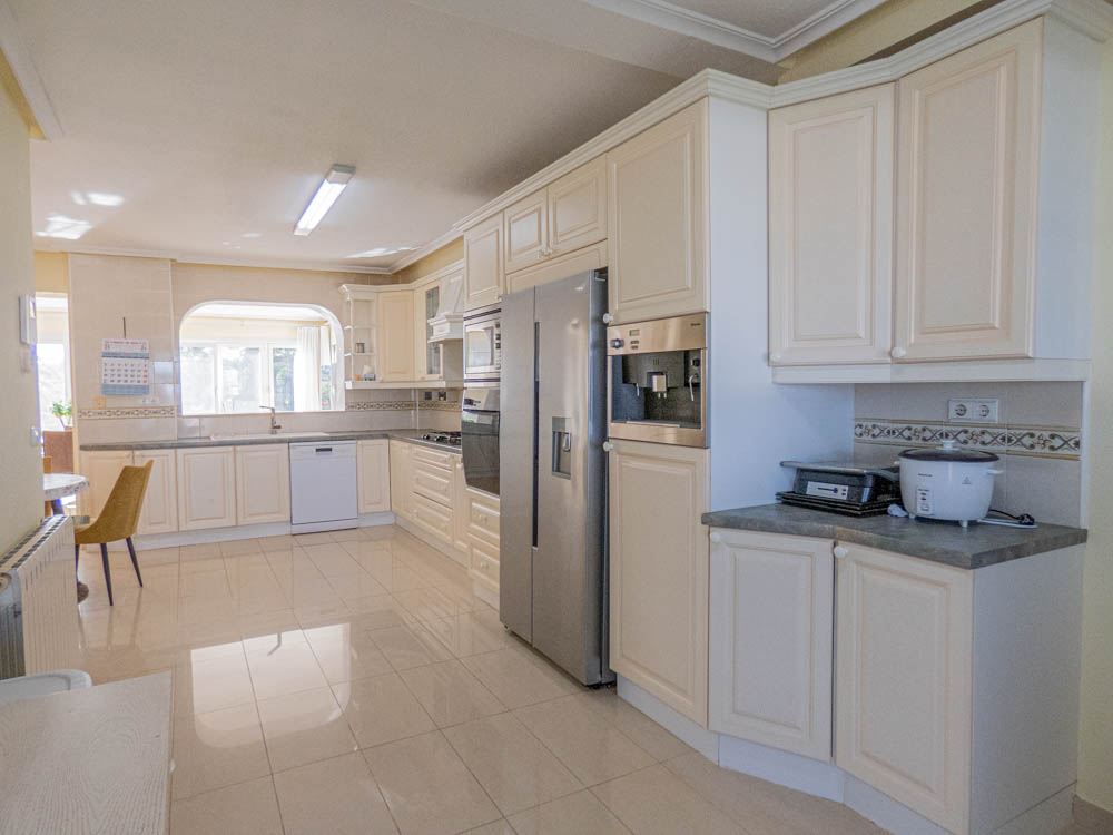 Villa for Sale in San Miguel de Salinas, Alicante