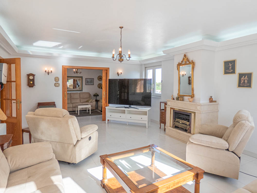 Villa for Sale in San Miguel de Salinas, Alicante