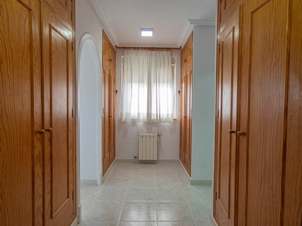Villa for Sale in San Miguel de Salinas, Alicante