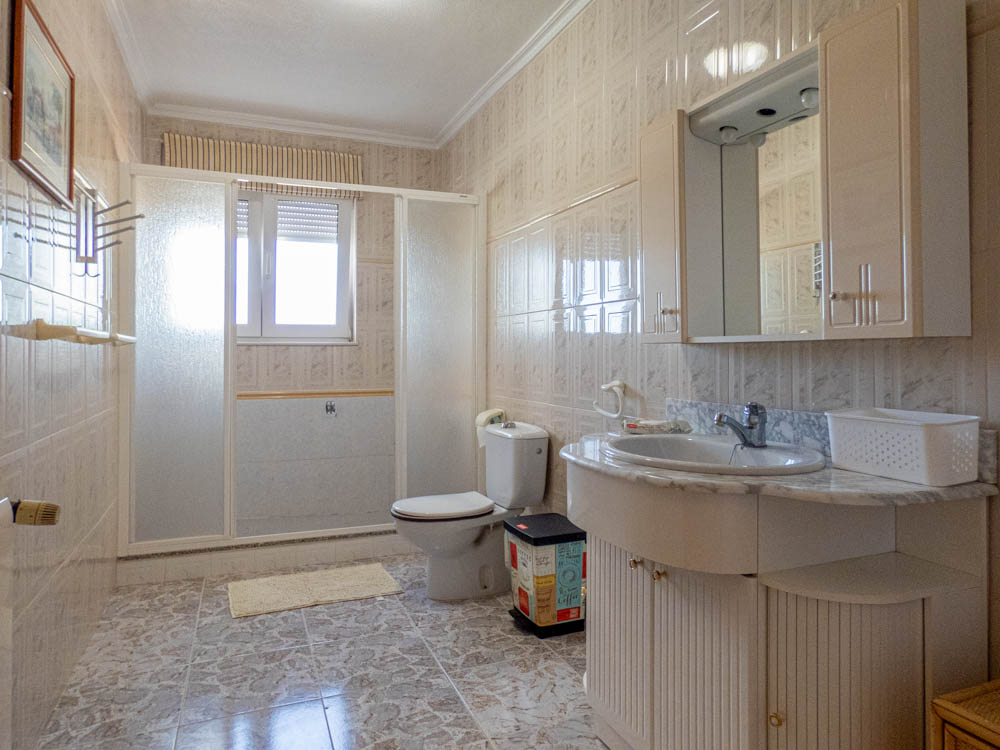Villa for Sale in San Miguel de Salinas, Alicante