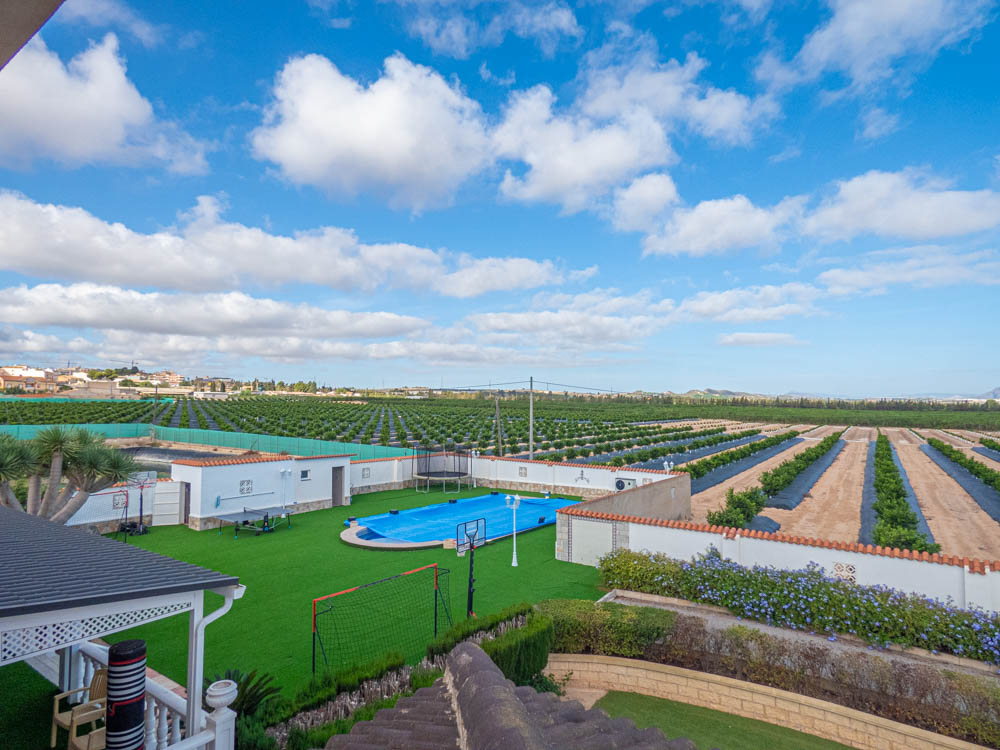 Villa for Sale in San Miguel de Salinas, Alicante