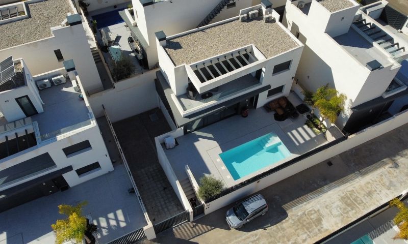 Villa for Sale in Algorfa, Alicante