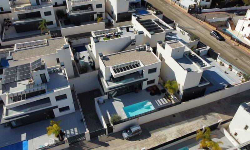 Villa for Sale in Algorfa, Alicante