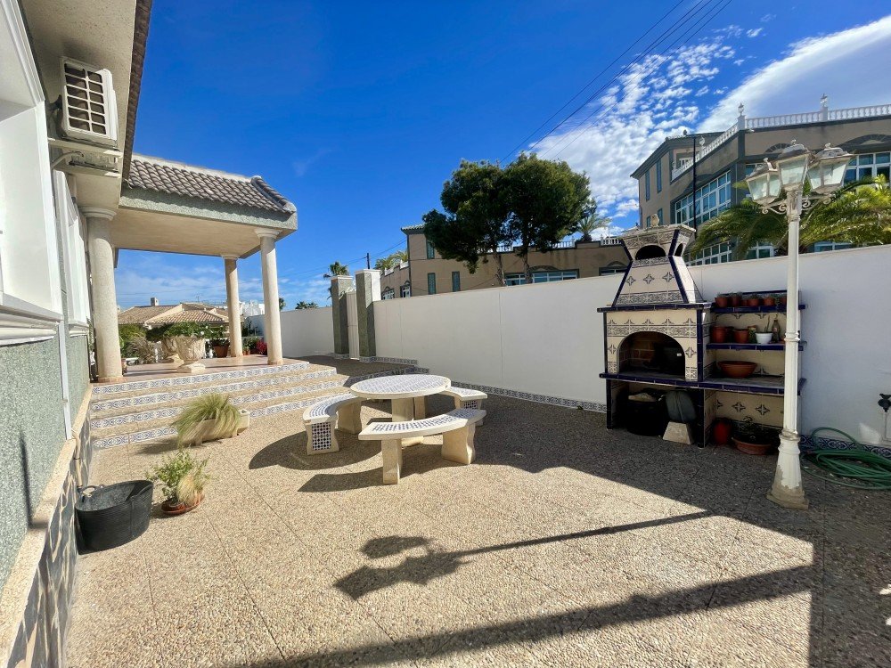 Villa for Sale in Ciudad Quesada, Alicante