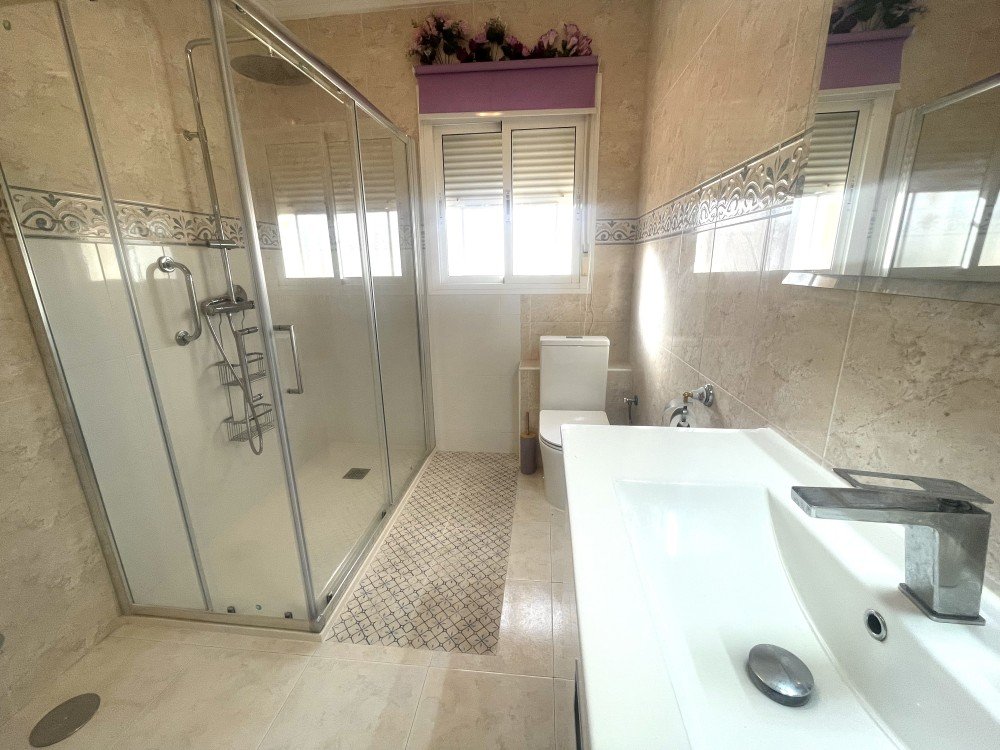 Bungalow for Sale in Benijofar, Alicante