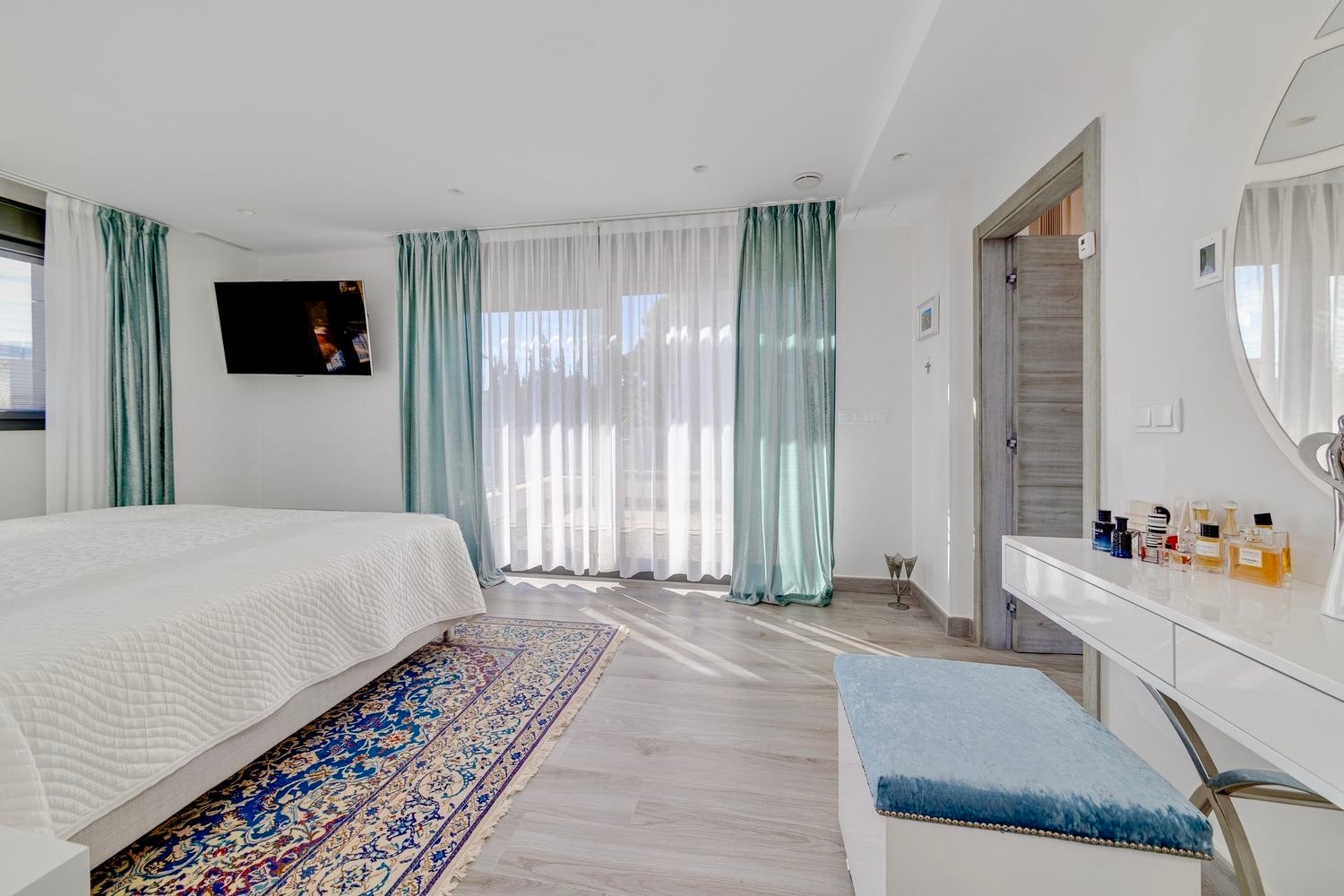 Villa for Sale in Torrevieja, Alicante