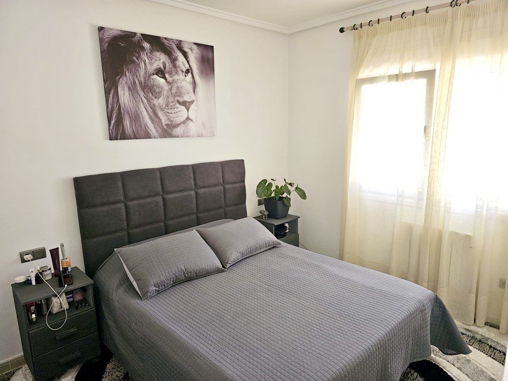 Villa for Sale in Benijofar, Alicante
