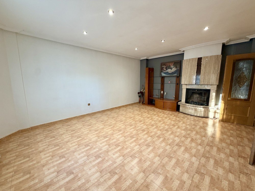 Town House for Sale in Formentera del Segura, Alicante