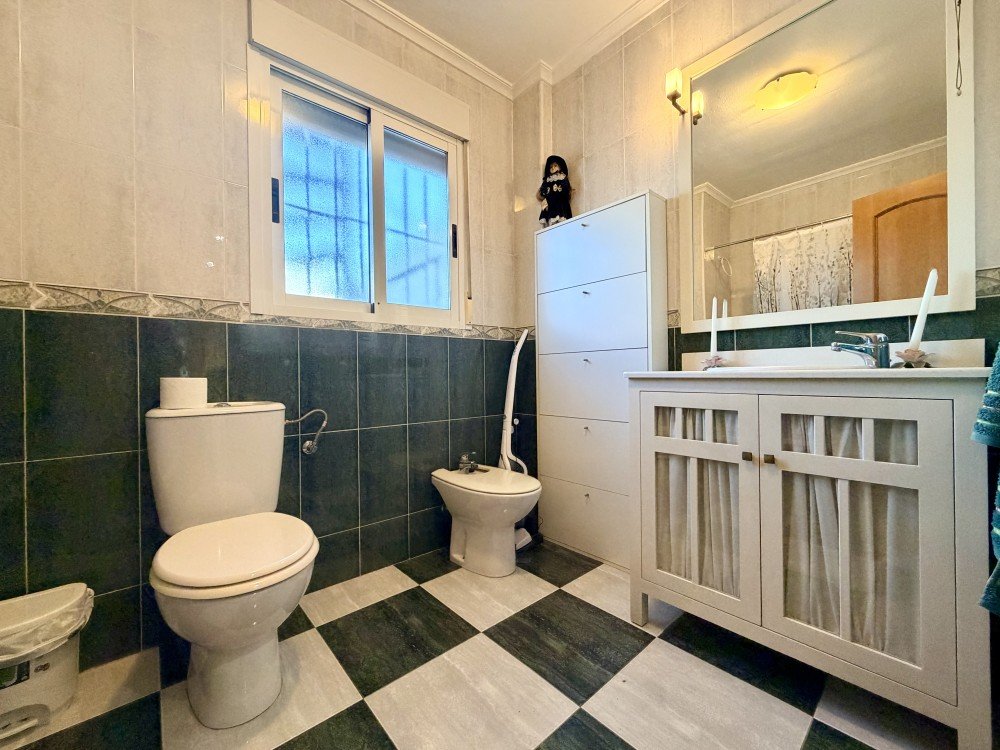 Town House for Sale in Formentera del Segura, Alicante