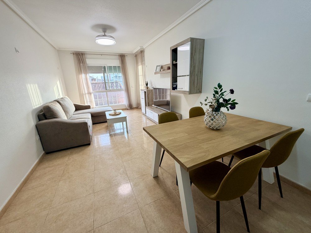 Apartment for Sale in Dolores, Alicante