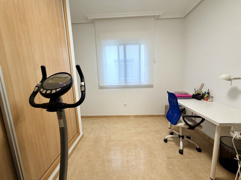 Apartment for Sale in Dolores, Alicante