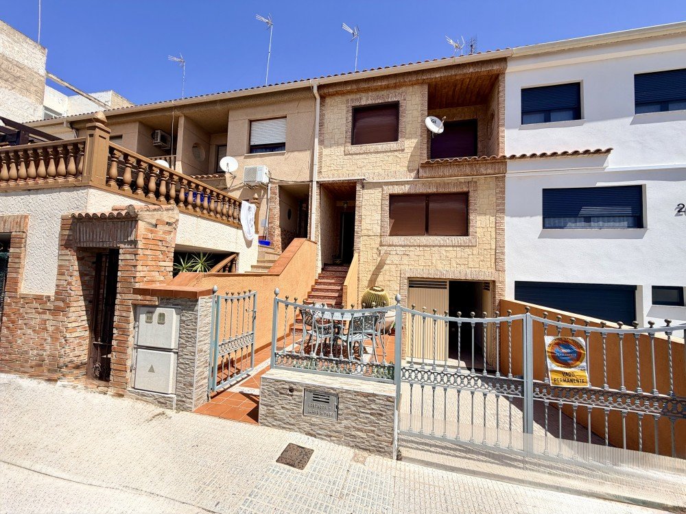CSH217-27 Town House for Sale in Formentera del Segura, Alicante