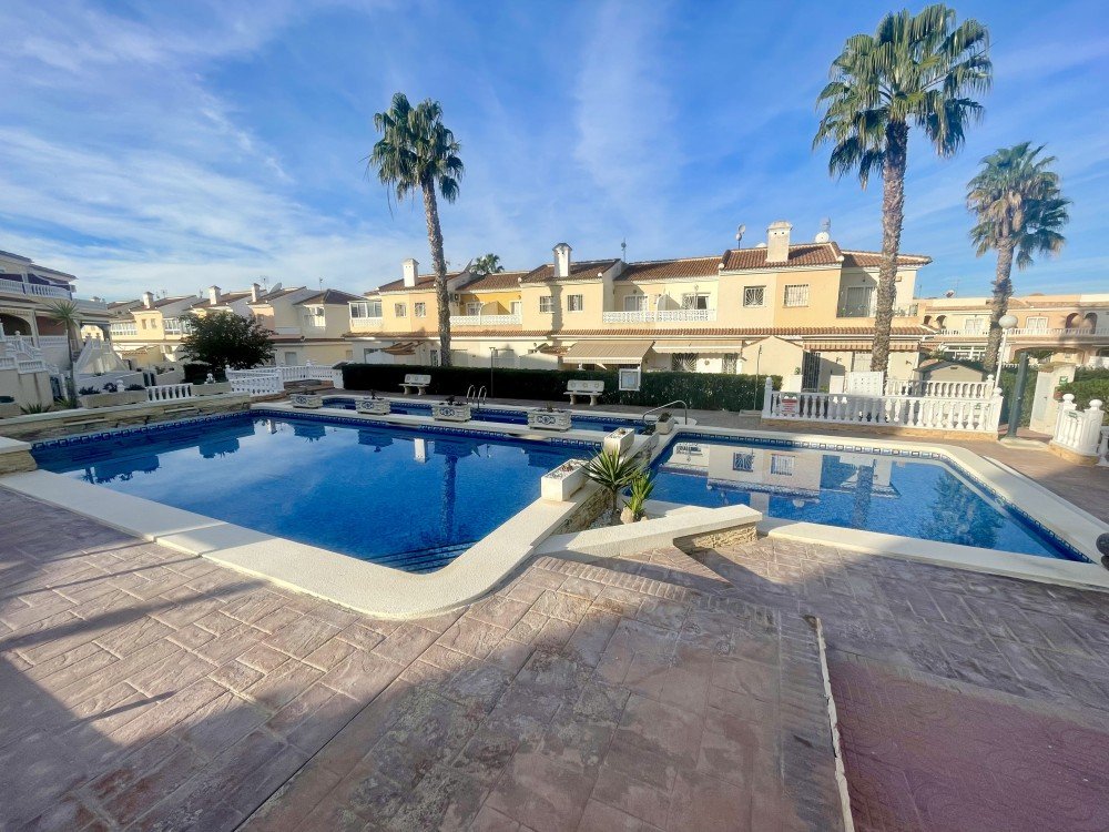 Bungalow for Sale in Benijofar, Alicante
