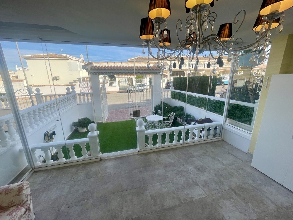 Bungalow for Sale in Benijofar, Alicante