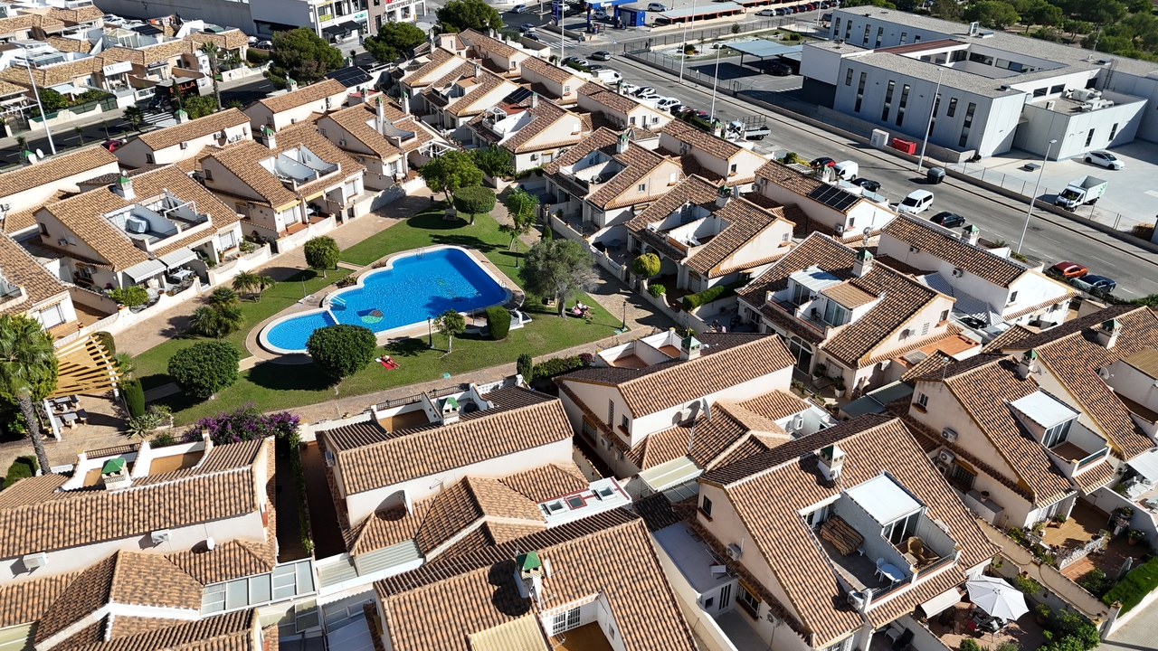 Bungalow for Sale in La Zenia, Alicante