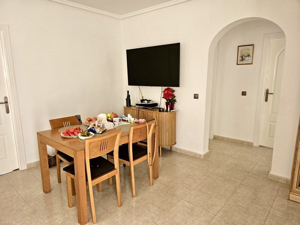 Villa for Sale in Benijofar, Alicante