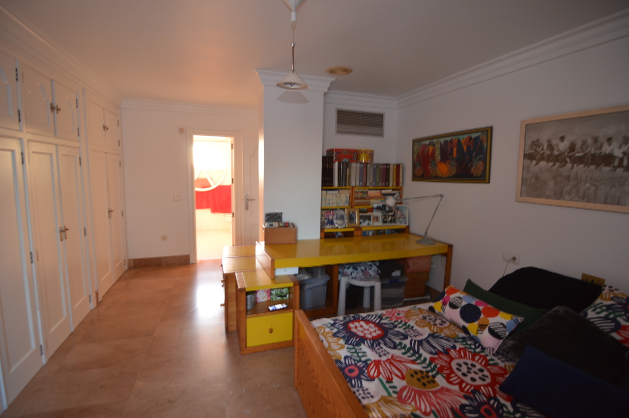 Villa for Sale in Torrevieja, Alicante