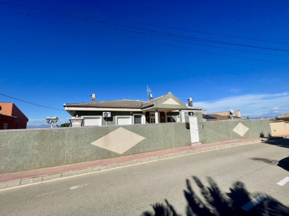 Villa for Sale in Ciudad Quesada, Alicante