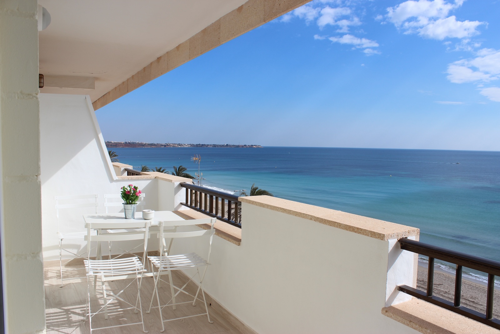Forste-billede Apartment for Sale in Mil Palmeras, Alicante
